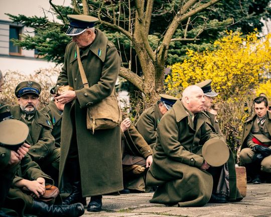 Tomaszów Lubelski: Marsz Pamięci Ofiar Zbrodni Katyńskiej i Zesłańców na Sybir [ZDJĘCIA]