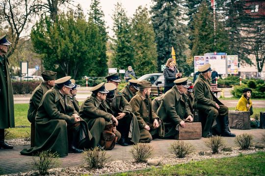 Tomaszów Lubelski: Marsz Pamięci Ofiar Zbrodni Katyńskiej i Zesłańców na Sybir [ZDJĘCIA]