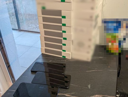 CBZC zatrzymało grupę internetowych oszustów [ZDJĘCIA]