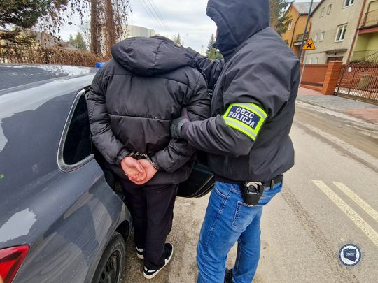 CBZC zatrzymało grupę internetowych oszustów [ZDJĘCIA]