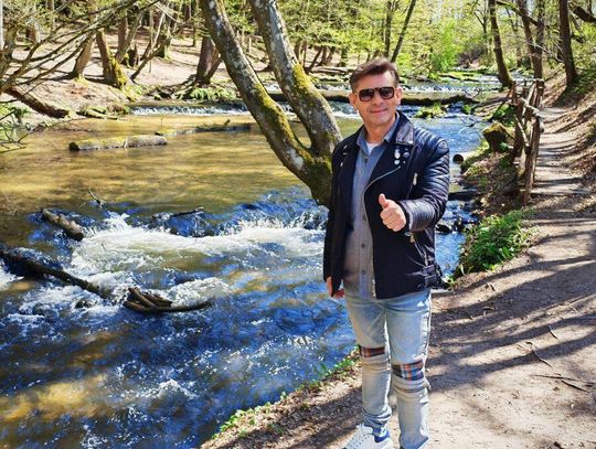 Zachwycony Roztoczem! Zenek Martyniuk zwiedzał Szumy nad Tanwią [ZDJĘCIA]