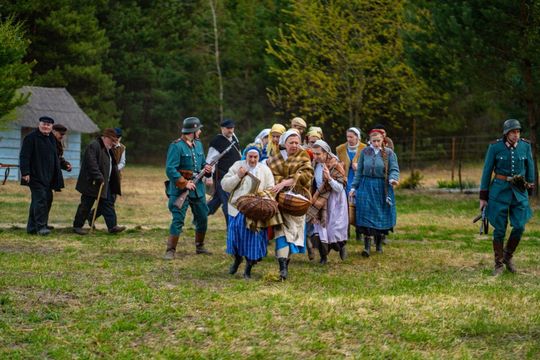 Zamojszczyzna 1943. Rekonstrukcja Bitwy pod Zaborecznem [GALERIA ZDJĘĆ]