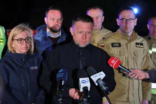 Wielki pożar lasu na pograniczu gmin Józefów i Łukowa [ZDJĘCIA]