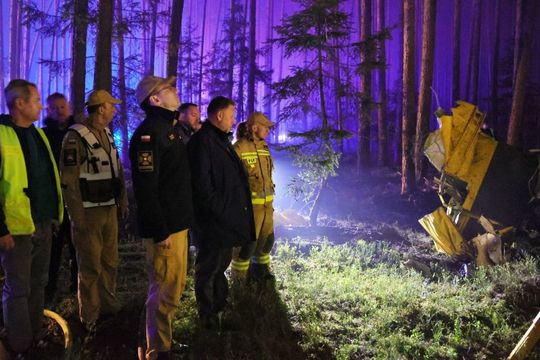 Wielki pożar lasu na pograniczu gmin Józefów i Łukowa [ZDJĘCIA]