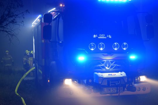Wielki pożar lasu na pograniczu gmin Józefów i Łukowa [ZDJĘCIA]