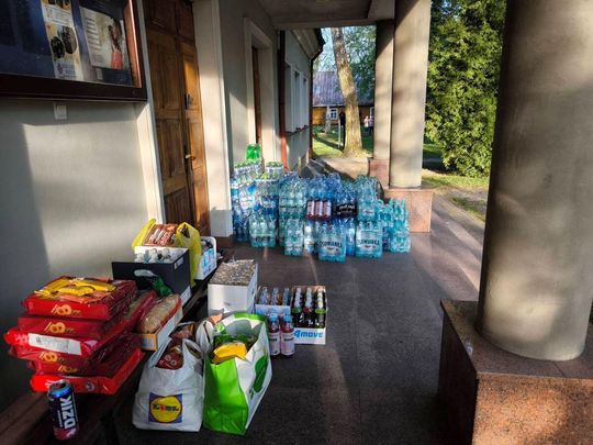 Chwila wytchnienia dla strażaków gaszących pożar Puszczy Solskiej [ZDJĘCIA]