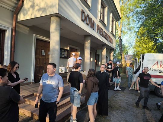 Chwila wytchnienia dla strażaków gaszących pożar Puszczy Solskiej [ZDJĘCIA]