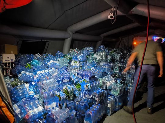 Chwila wytchnienia dla strażaków gaszących pożar Puszczy Solskiej [ZDJĘCIA]