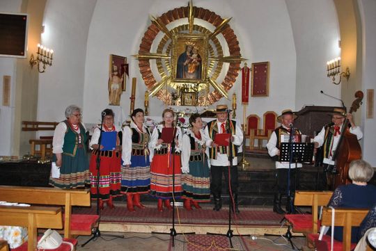 Przegląd Pieśni Maryjnej i Matczynej w Lubyczy Królewskiej [ZDJĘCIA]
