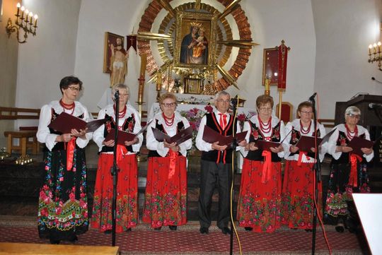 Przegląd Pieśni Maryjnej i Matczynej w Lubyczy Królewskiej [ZDJĘCIA]