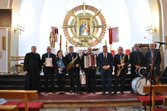 Przegląd Pieśni Maryjnej i Matczynej w Lubyczy Królewskiej [ZDJĘCIA]