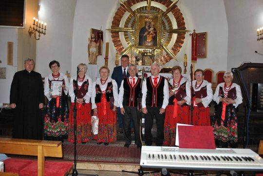 Przegląd Pieśni Maryjnej i Matczynej w Lubyczy Królewskiej [ZDJĘCIA]