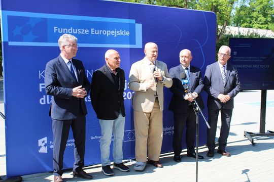 Rowerowe Roztocze. Uroczyste podpisanie umów w Kraśniku [ZDJĘCIA]