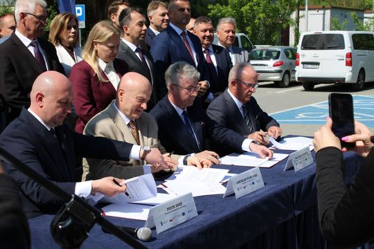 Rowerowe Roztocze. Uroczyste podpisanie umów w Kraśniku [ZDJĘCIA]