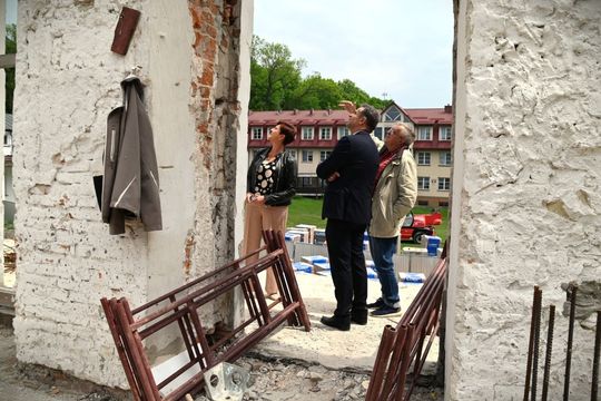 Zobacz postępy prac przy rozbudowie i modernizacji Sanatorium w Krasnobrodzie [ZDJĘCIA]