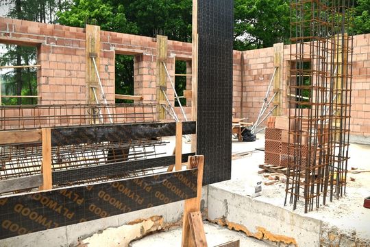 Zobacz postępy prac przy rozbudowie i modernizacji Sanatorium w Krasnobrodzie [ZDJĘCIA]