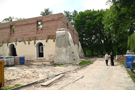 Zobacz postępy prac przy rozbudowie i modernizacji Sanatorium w Krasnobrodzie [ZDJĘCIA]