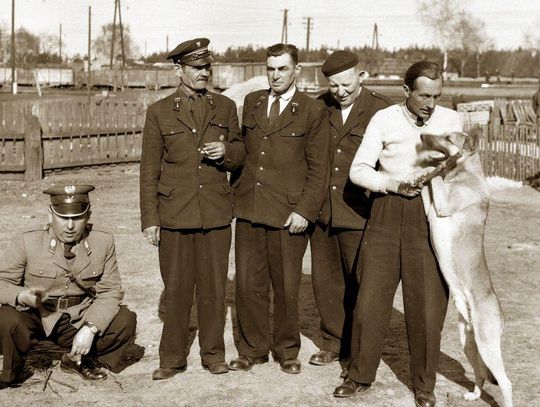 "Ludzie i parowozy. Z historii kolei na Zamojszczyźnie" [GALERIA FOTOGRAFII]