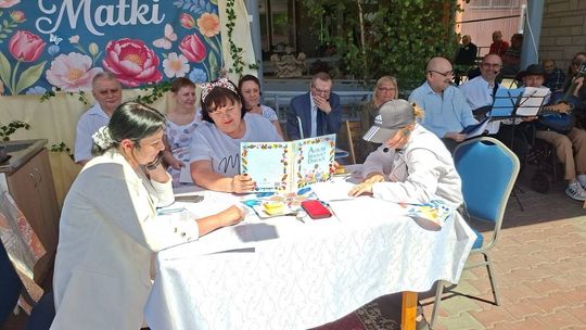 Dzień Matki w Domu Pomocy Społecznej w Tyszowcach [ZDJĘCIA]