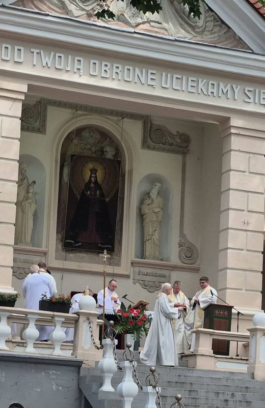 Mieszkańcy DPS-u w Tyszowcach na pielgrzymce w Kodniu [ZDJĘCIA]
