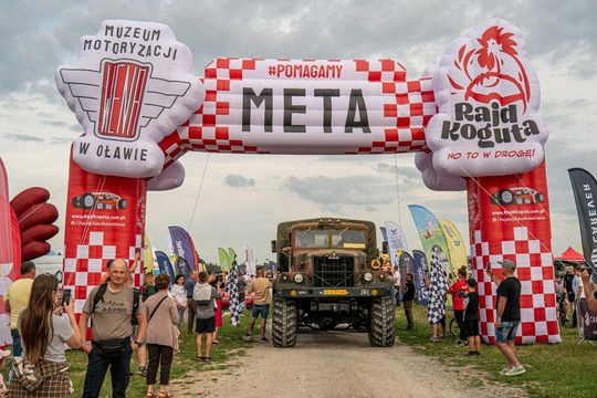 Zamość: Finał Rajdu Koguta na lotnisku w Mokrem - galeria zdjęć