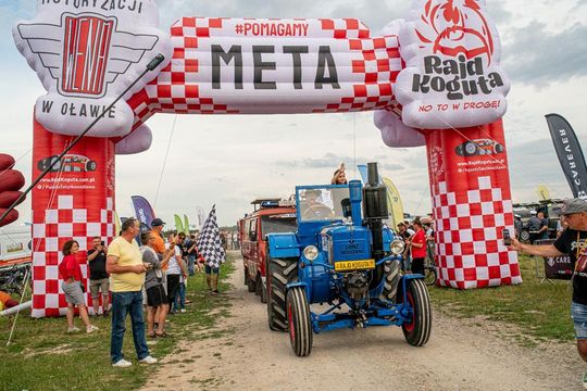 Zamość: Finał Rajdu Koguta na lotnisku w Mokrem - galeria zdjęć