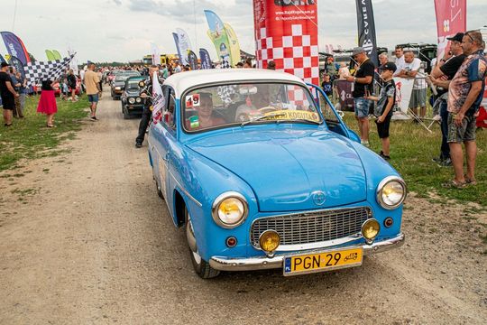 Zamość: Finał Rajdu Koguta na lotnisku w Mokrem - galeria zdjęć
