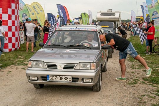 Zamość: Finał Rajdu Koguta na lotnisku w Mokrem - galeria zdjęć