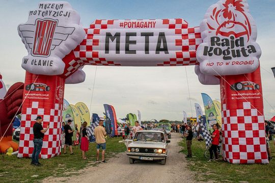 Zamość: Finał Rajdu Koguta na lotnisku w Mokrem - galeria zdjęć