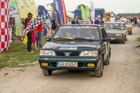 Zamość: Finał Rajdu Koguta na lotnisku w Mokrem - galeria zdjęć