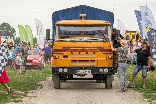 Zamość: Finał Rajdu Koguta na lotnisku w Mokrem - galeria zdjęć