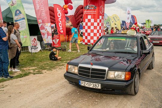 Zamość: Finał Rajdu Koguta na lotnisku w Mokrem - galeria zdjęć