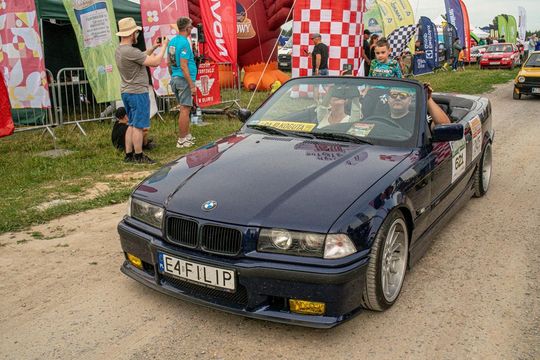 Zamość: Finał Rajdu Koguta na lotnisku w Mokrem - galeria zdjęć