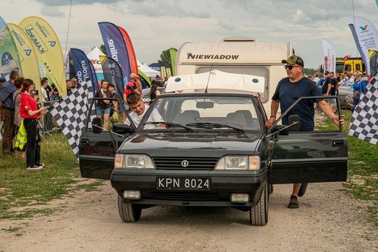 Zamość: Finał Rajdu Koguta na lotnisku w Mokrem - galeria zdjęć