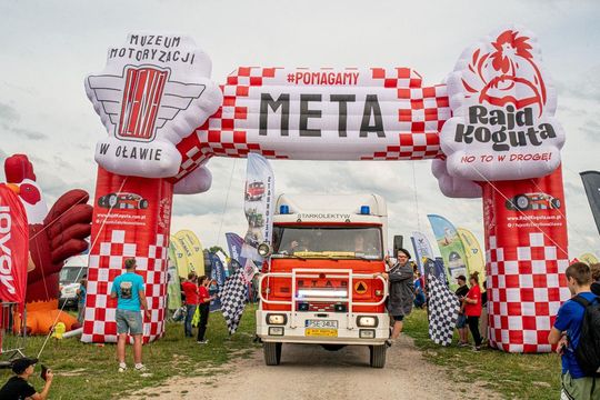 Zamość: Finał Rajdu Koguta na lotnisku w Mokrem - galeria zdjęć
