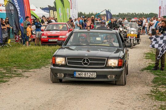Zamość: Finał Rajdu Koguta na lotnisku w Mokrem - galeria zdjęć