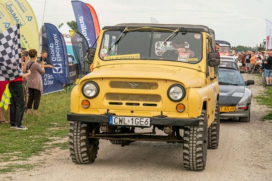 Zamość: Finał Rajdu Koguta na lotnisku w Mokrem - galeria zdjęć
