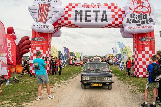 Zamość: Finał Rajdu Koguta na lotnisku w Mokrem - galeria zdjęć