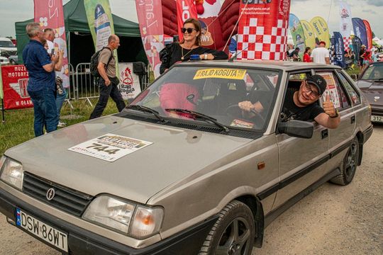 Zamość: Finał Rajdu Koguta na lotnisku w Mokrem - galeria zdjęć