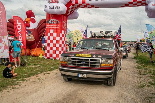 Zamość: Finał Rajdu Koguta na lotnisku w Mokrem - galeria zdjęć