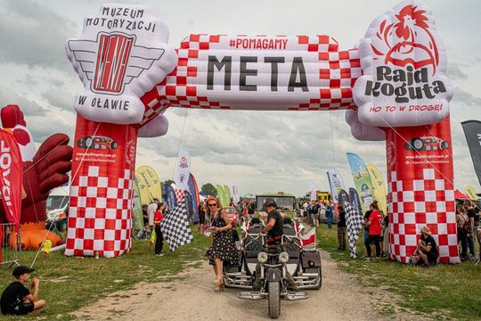 Zamość: Finał Rajdu Koguta na lotnisku w Mokrem - galeria zdjęć