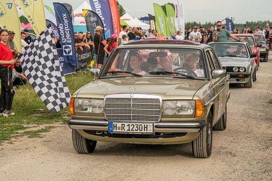 Zamość: Finał Rajdu Koguta na lotnisku w Mokrem - galeria zdjęć