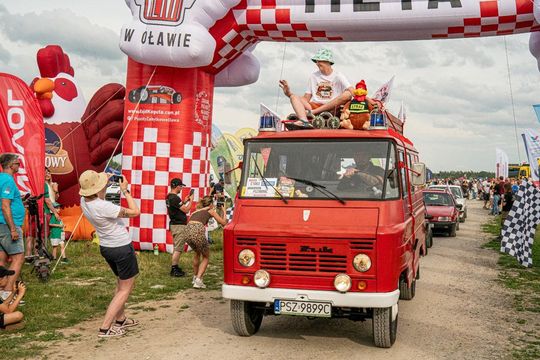 Zamość: Finał Rajdu Koguta na lotnisku w Mokrem - galeria zdjęć