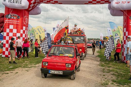 Zamość: Finał Rajdu Koguta na lotnisku w Mokrem - galeria zdjęć