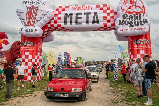 Zamość: Finał Rajdu Koguta na lotnisku w Mokrem - galeria zdjęć