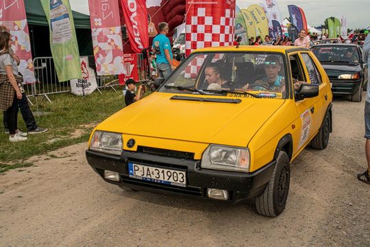 Zamość: Finał Rajdu Koguta na lotnisku w Mokrem - galeria zdjęć