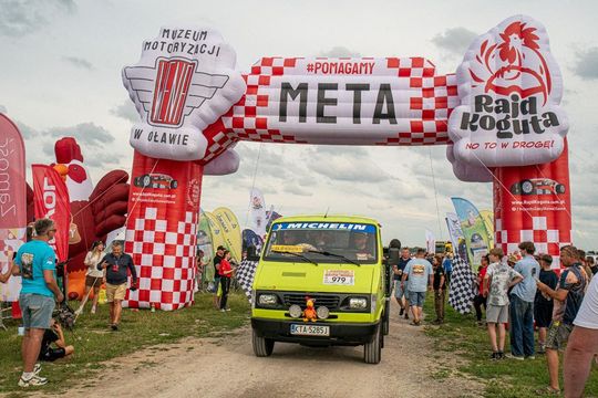 Zamość: Finał Rajdu Koguta na lotnisku w Mokrem - galeria zdjęć