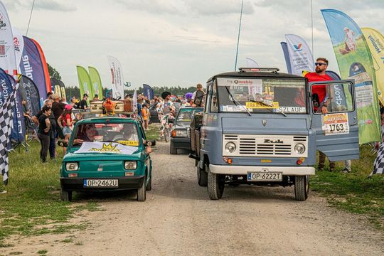 Zamość: Finał Rajdu Koguta na lotnisku w Mokrem - galeria zdjęć