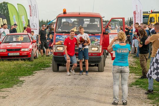 Zamość: Finał Rajdu Koguta na lotnisku w Mokrem - galeria zdjęć