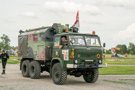 Zamość: Finał Rajdu Koguta na lotnisku w Mokrem - galeria zdjęć
